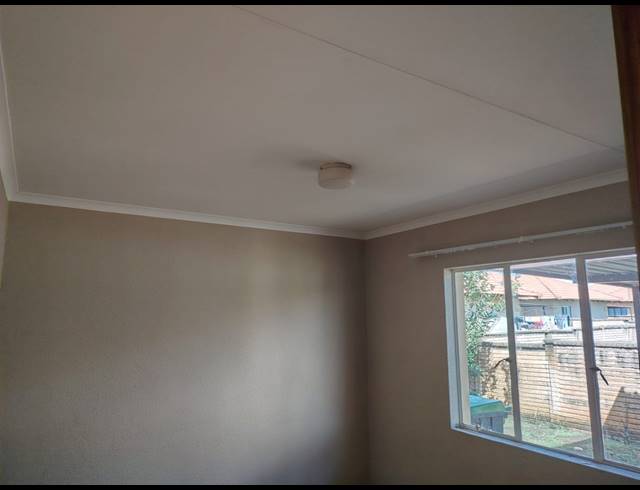 3 BEDROOM TOWNHOUSE FOR SALE IN WATERKLOOF HILL ESTATE